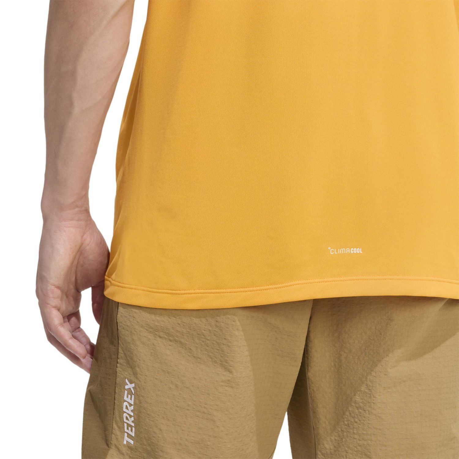 Camiseta ADIDAS TERREX - Multi Logo Tech - Semi ImpactTangerina