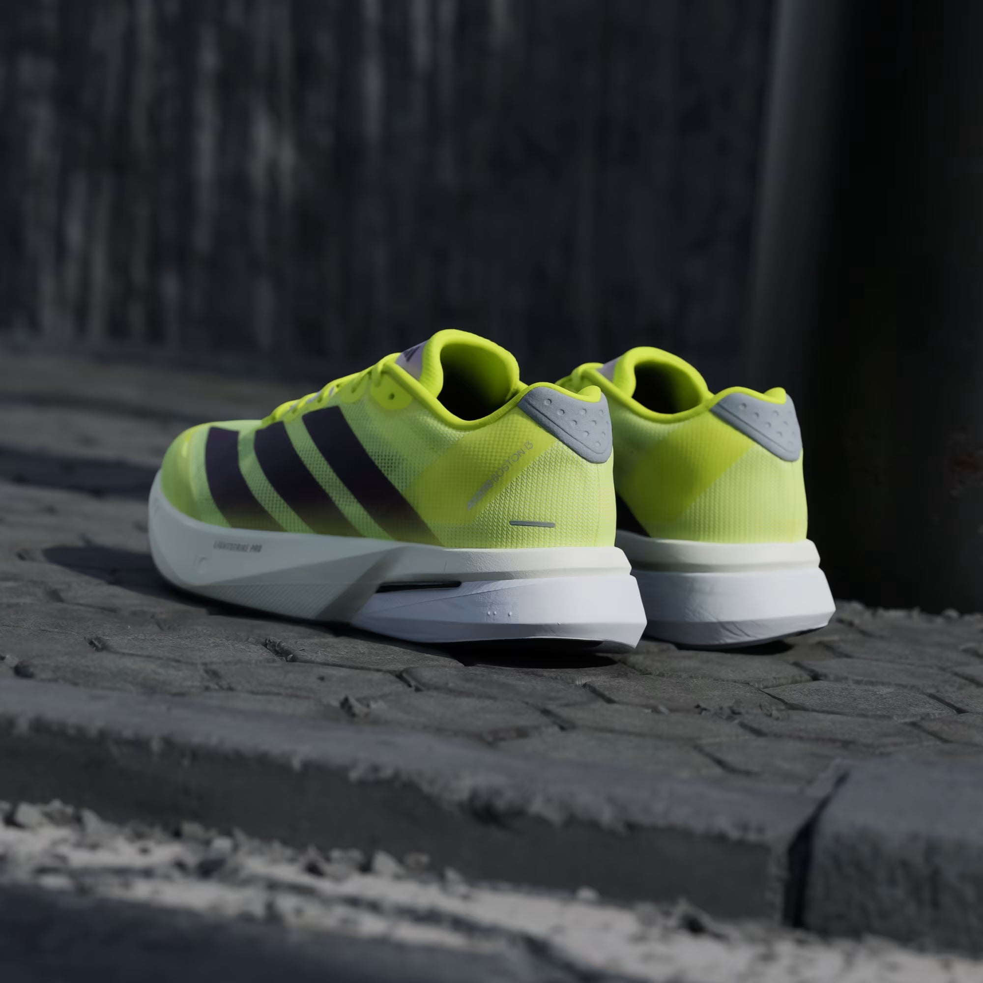 Zapatilla Adidas Adizero Boston 13 - Solar Yellow / Aurora Plum / Powder Plum